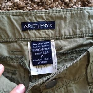Arc’teryx Witness Capris Size 10